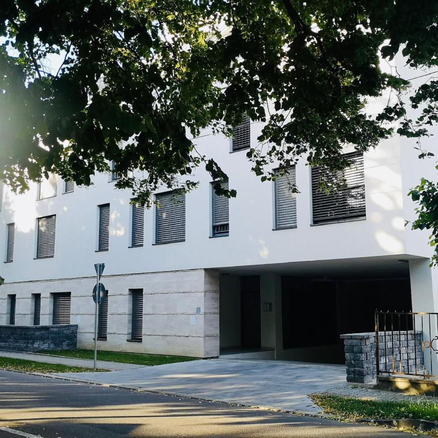 Atrium Apartman Heviz Mit Panoramaterrasse Und Tiefgarage ภายนอก รูปภาพ