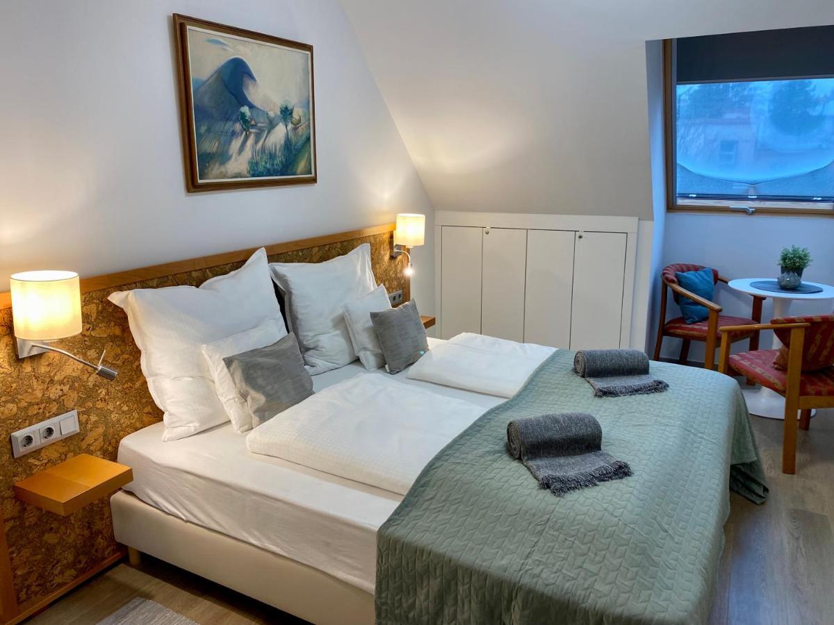 Atrium Apartman Heviz Mit Panoramaterrasse Und Tiefgarage ภายนอก รูปภาพ