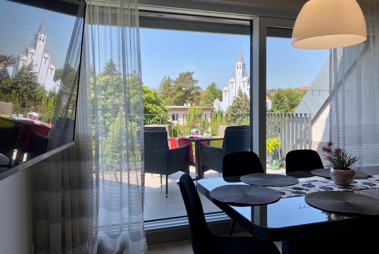 Atrium Apartman Heviz Mit Panoramaterrasse Und Tiefgarage ภายนอก รูปภาพ